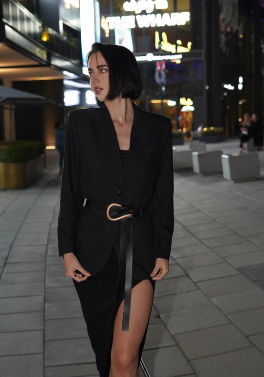 Elevating Your Essentials: How to Create Multiple Outfits with a Minimalist Wardrobe - ALALYA
