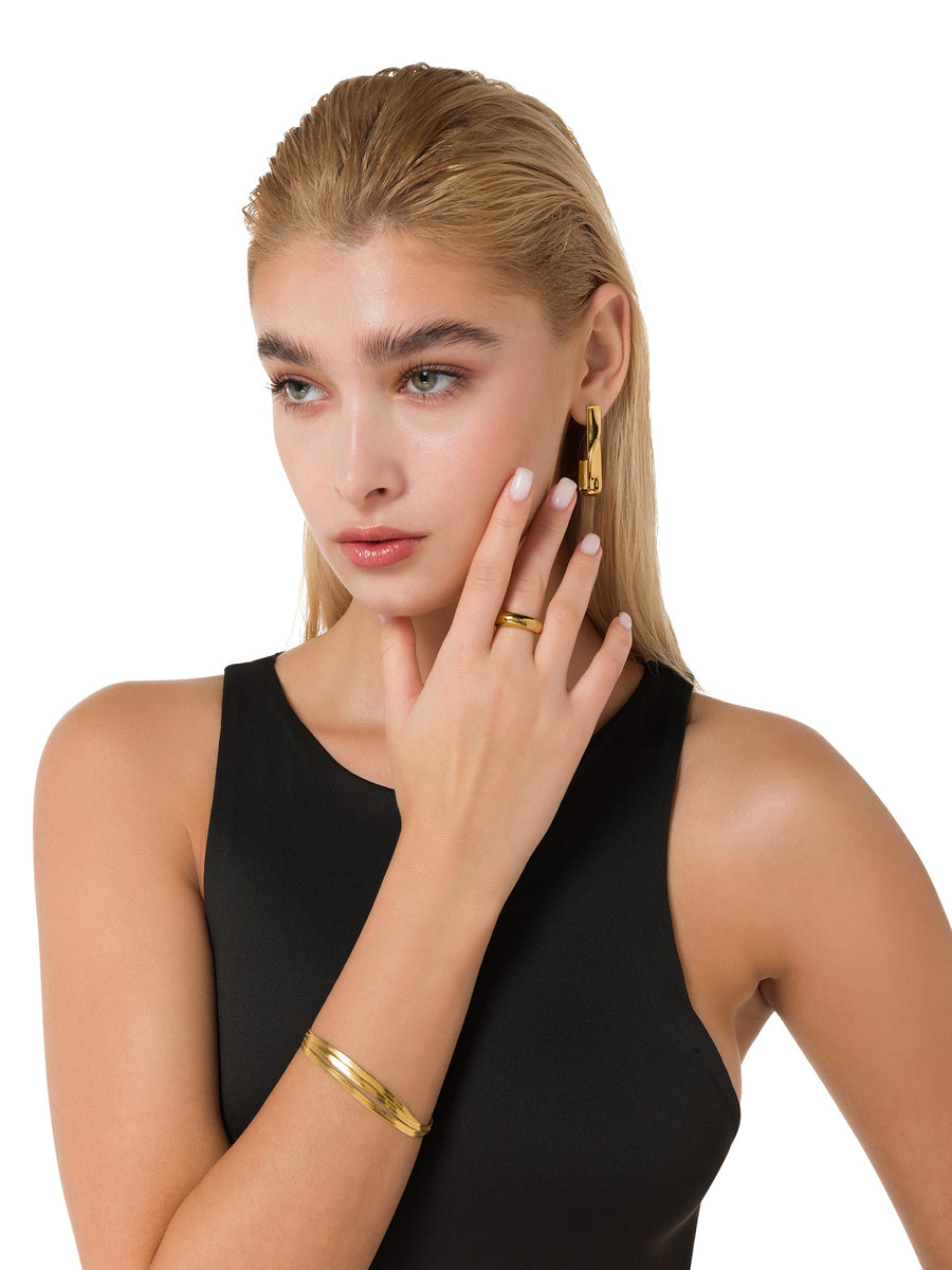 Elegant gold-plated bracelet styled with rings – ALALYA GCC