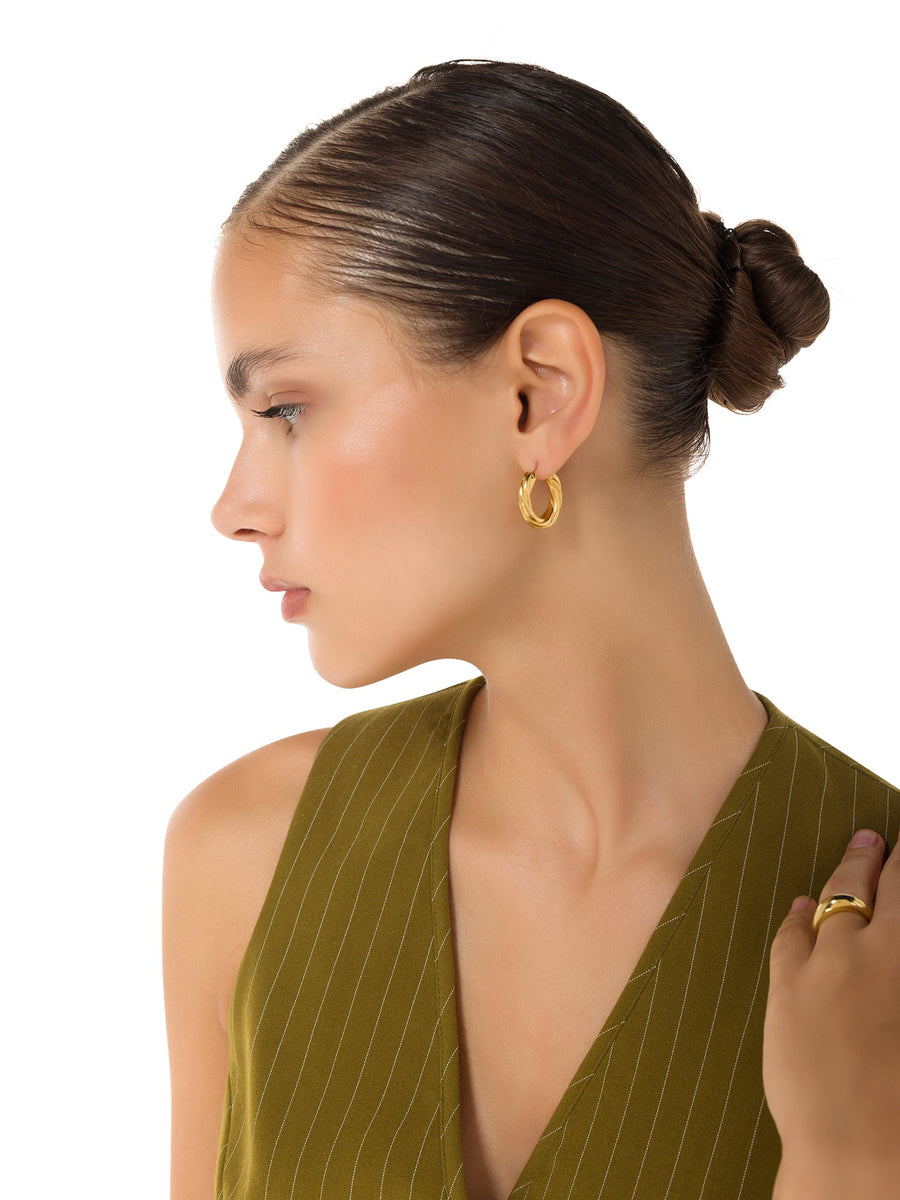 Elegant Gold Hoop Earrings for Sensitive Ears – ALALYA Dubai