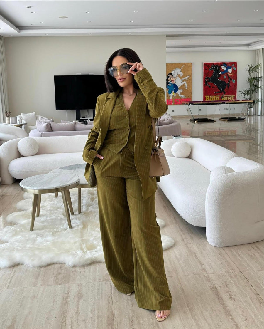 ALALYA Verde Linea™ tailored olive green 3-piece women's suit set – Model Walking – UAE